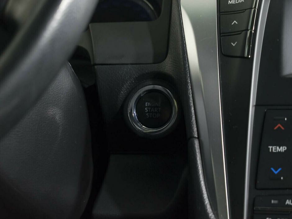 Toyota Camry, 2.5 л, АТ, 2018 фото 7