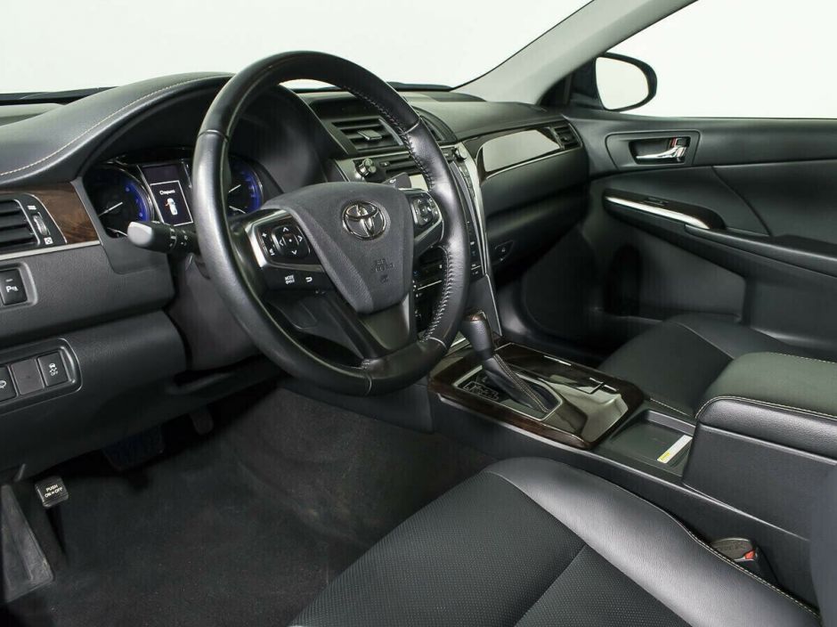 Toyota Camry, 2.5 л, АТ, 2018 фото 9