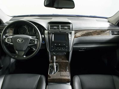 Toyota Camry, 2.5 л, АКПП, 2018 фото 2