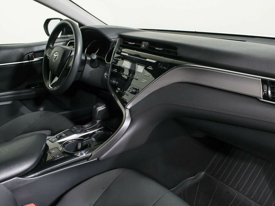 Toyota Camry, 2.0 л, АТ, 2018 фото 2