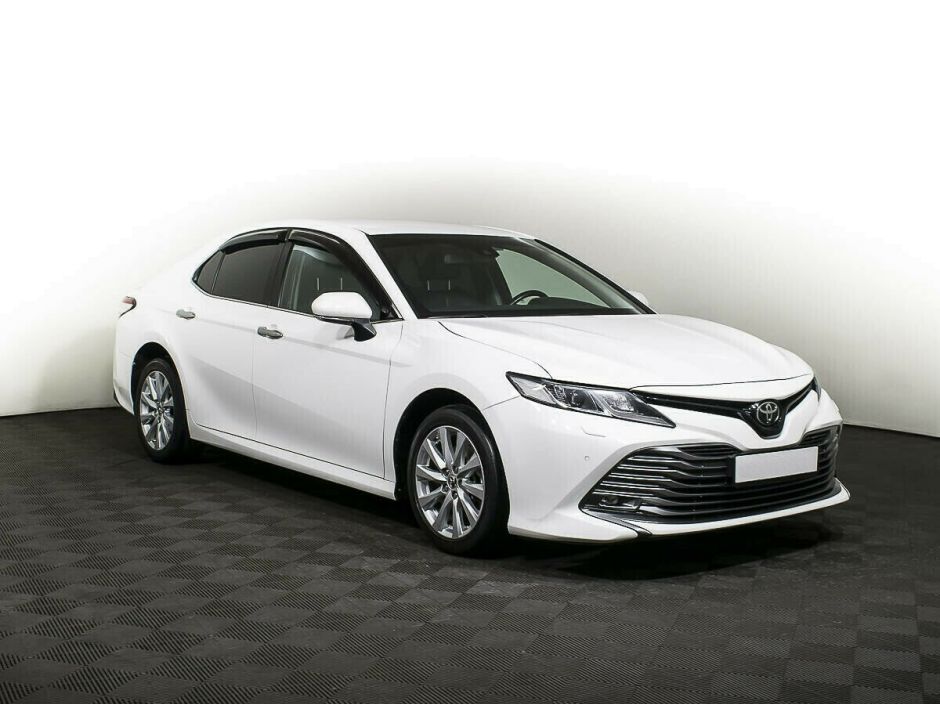 Toyota Camry, 2.5 л, АТ, 2018 фото 5