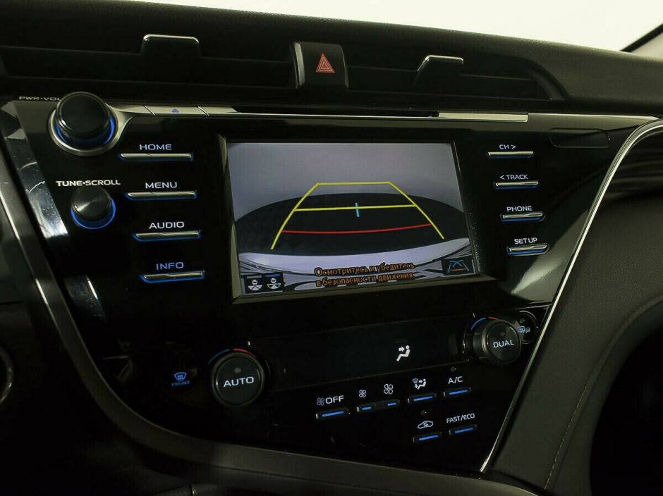 Toyota Camry, 2.5 л, АТ, 2018 фото 10