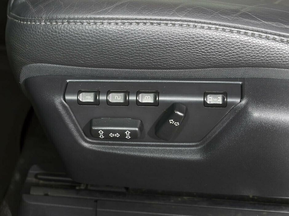 Volvo XC90, 2.5 л, АТ, 2011 фото 1