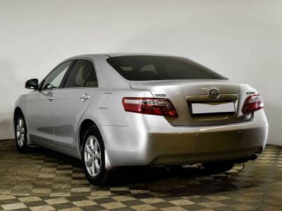 Toyota Camry, 2.4 л, АКПП, 2010 фото 5