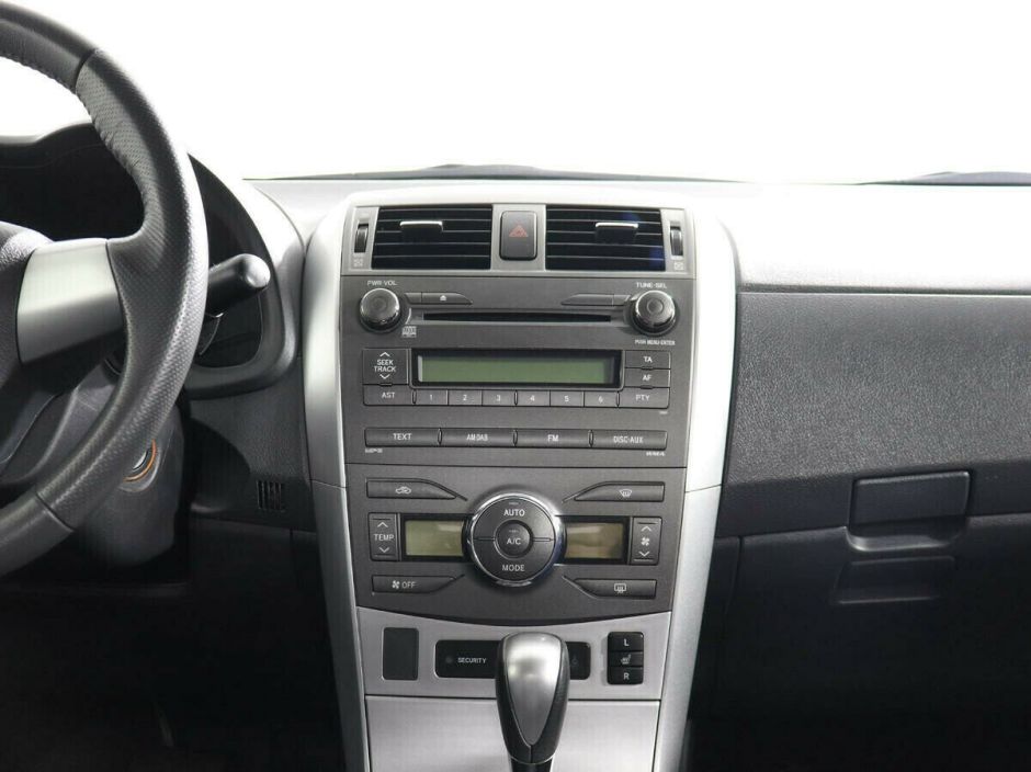 Toyota Corolla, 1.6 л, АТ, 2010 фото 2