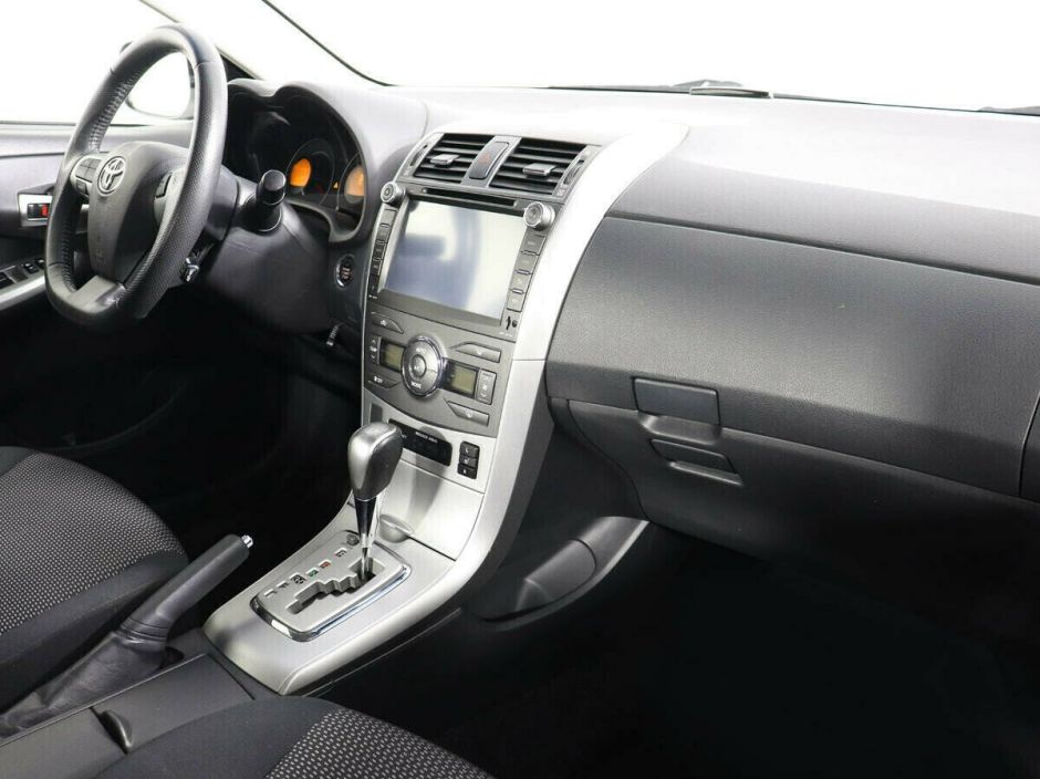 Toyota Corolla, 1.6 л, АТ, 2010 фото 2