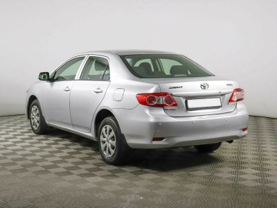 Toyota Corolla, 1.3 л, МКПП, 2010 фото 6