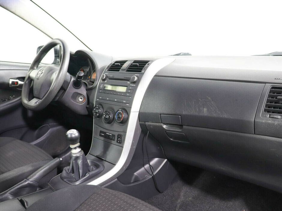Toyota Corolla, 1.3 л, МТ, 2010 фото 7