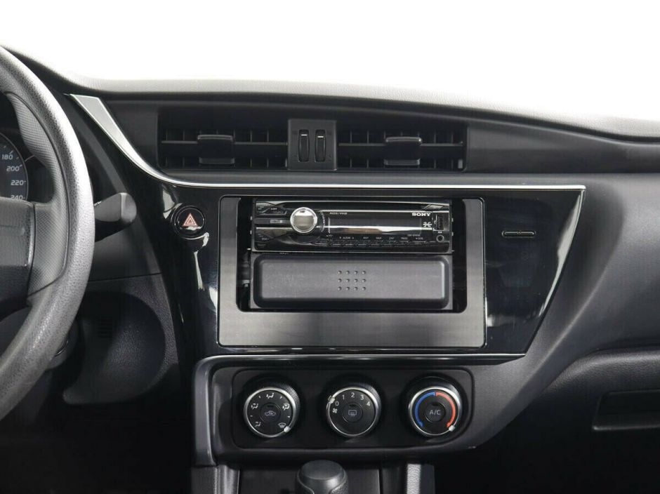 Toyota Corolla, 1.6 л, Вариатор, 2016 фото 8