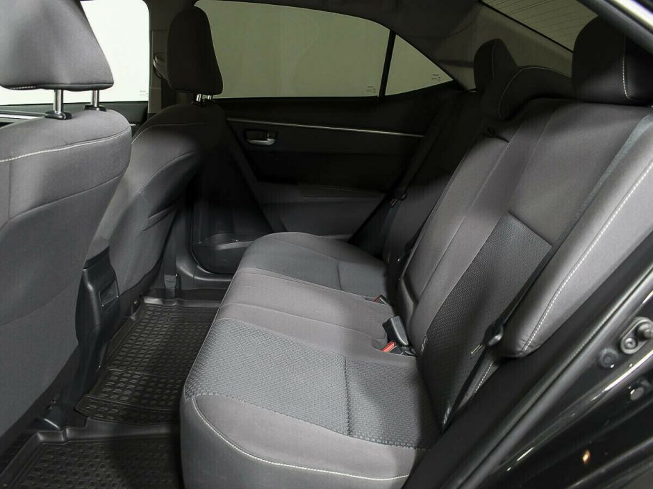 Toyota Corolla, 1.6 л, Вариатор, 2017 фото 1