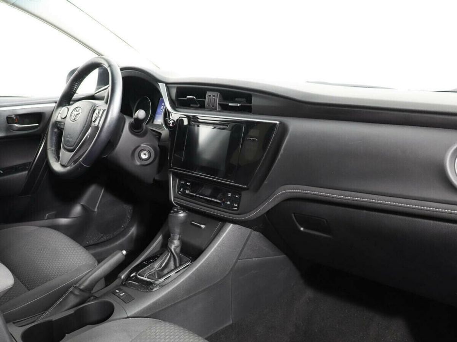 Toyota Corolla, 1.6 л, Вариатор, 2016 фото 9