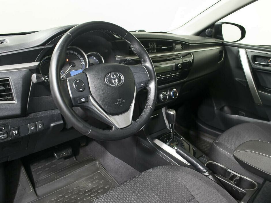 Toyota Corolla, 1.6 л, Вариатор, 2013 фото 7