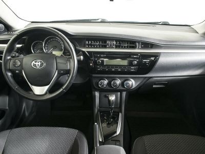 Toyota Corolla, 1.6 л, CVT, 2013 фото 8