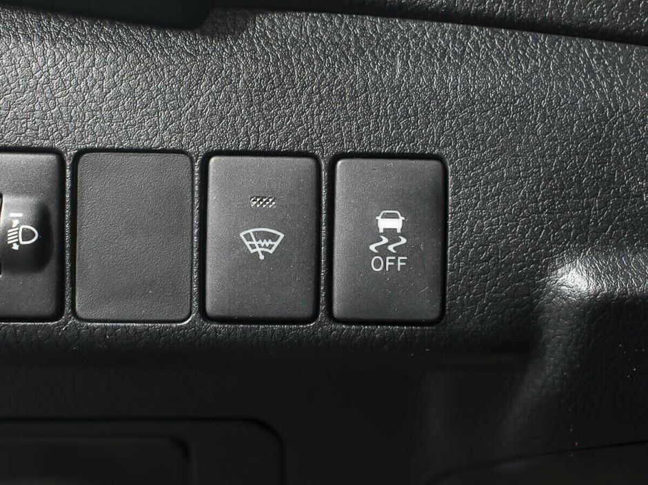 Toyota Corolla, 1.6 л, Вариатор, 2013 фото 9