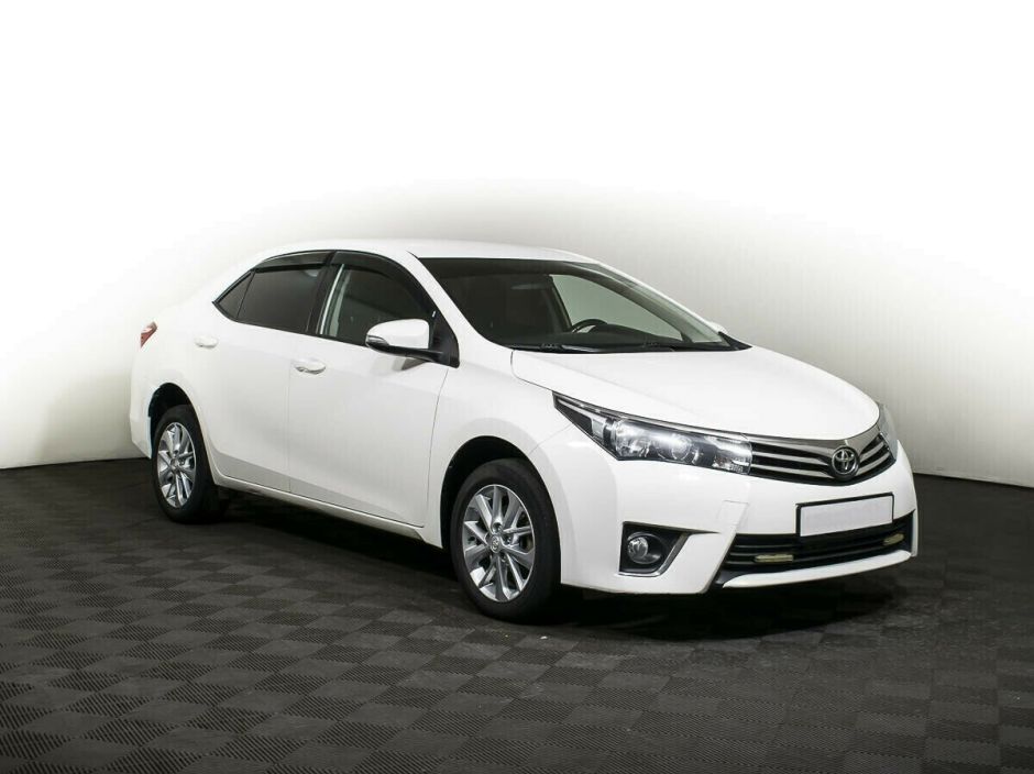 Toyota Corolla, 1.6 л, Вариатор, 2015 фото 5