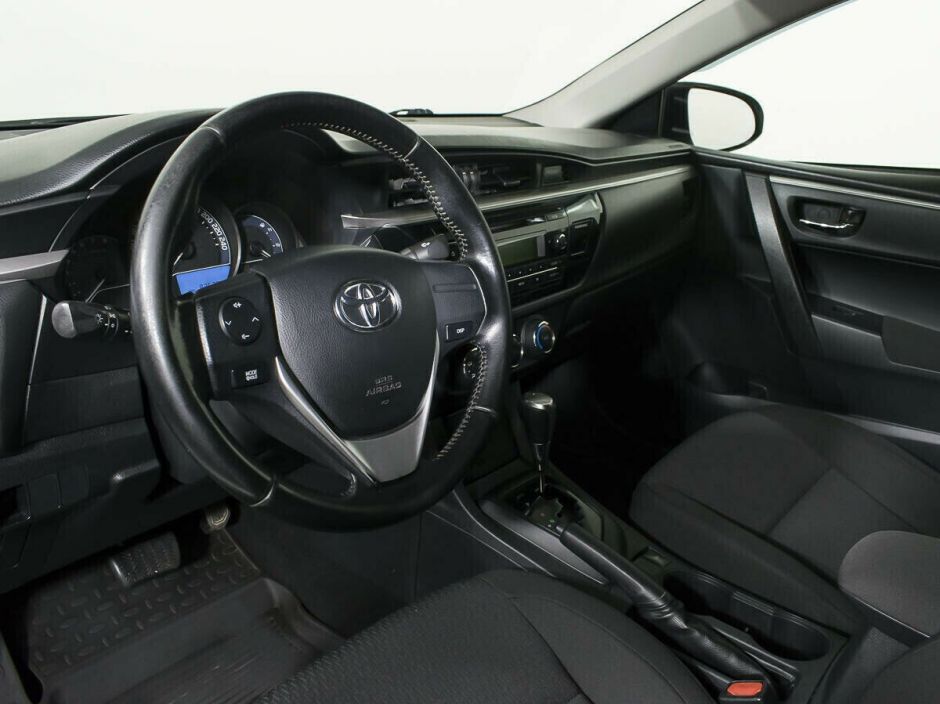 Toyota Corolla, 1.6 л, Вариатор, 2015 фото 7