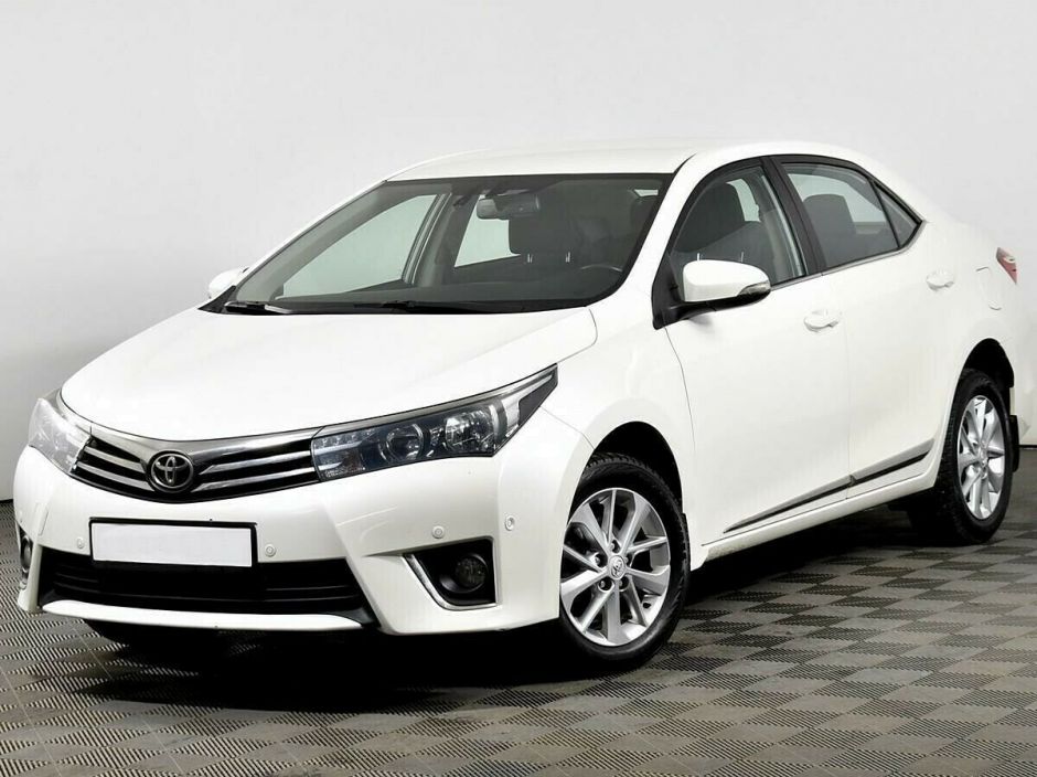 Toyota Corolla, 1.8 л, Вариатор, 2013 фото 3