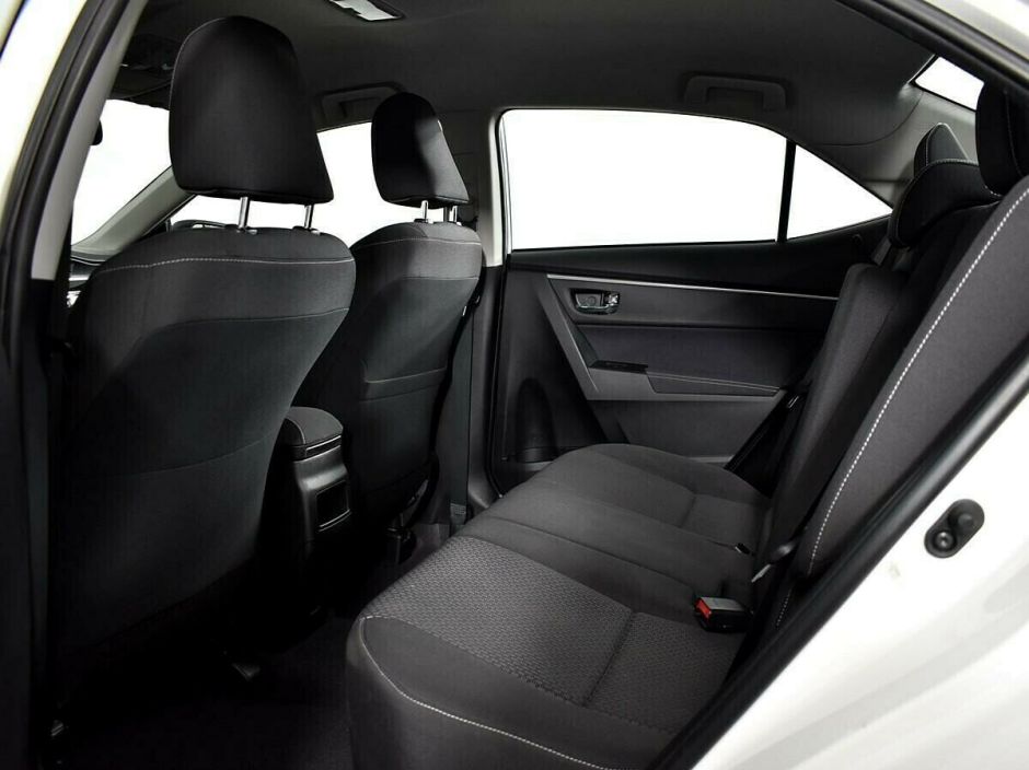 Toyota Corolla, 1.8 л, Вариатор, 2013 фото 1