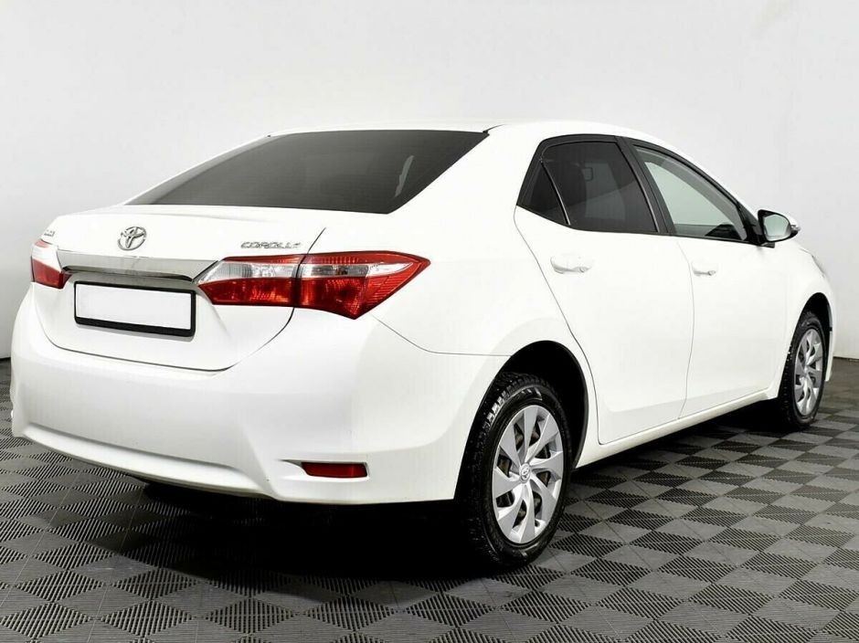 Toyota Corolla, 1.6 л, МТ, 2013 фото 4