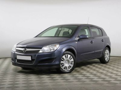 Opel Astra, 1.8 л, АКПП, 2009 фото 3