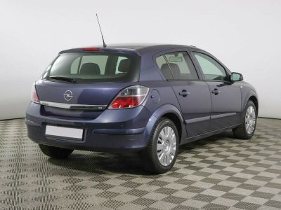 Opel Astra, 1.8 л, АКПП, 2009 фото 5