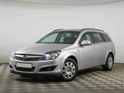 Opel Astra, 1.3 л, МКПП, 2010 фото 3