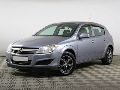 Opel Astra, 1.6 л, МКПП, 2011 фото 3