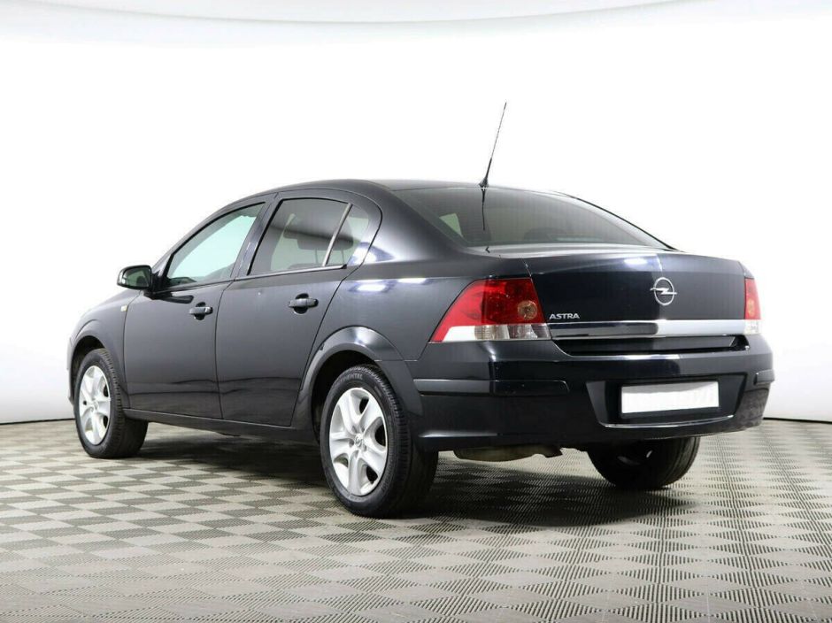 Opel Astra, 1.8 л, МТ, 2012 фото 6