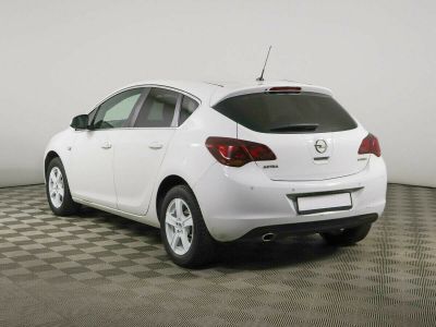 Opel Astra, 1.4 л, АКПП, 2012 фото 6