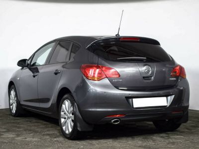 Opel Astra, 1.4 л, АКПП, 2011 фото 6