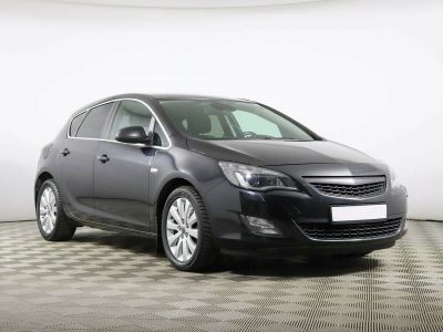 Opel Astra, 1.6 л, АКПП, 2011 фото 4