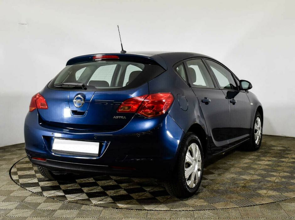 Opel Astra, 1.6 л, АТ, 2011 фото 5