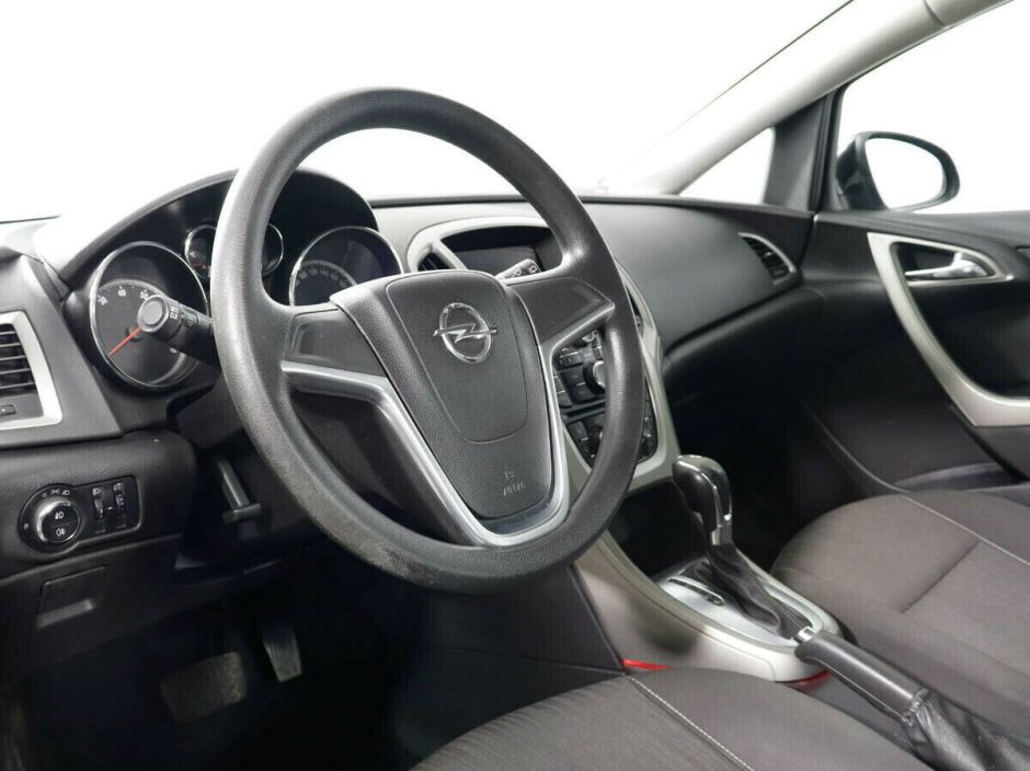 Opel Astra, 1.4 л, АТ, 2011 фото 2