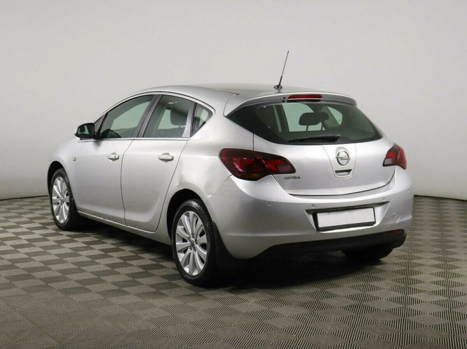 Opel Astra, 1.6 л, АТ, 2012 фото 6