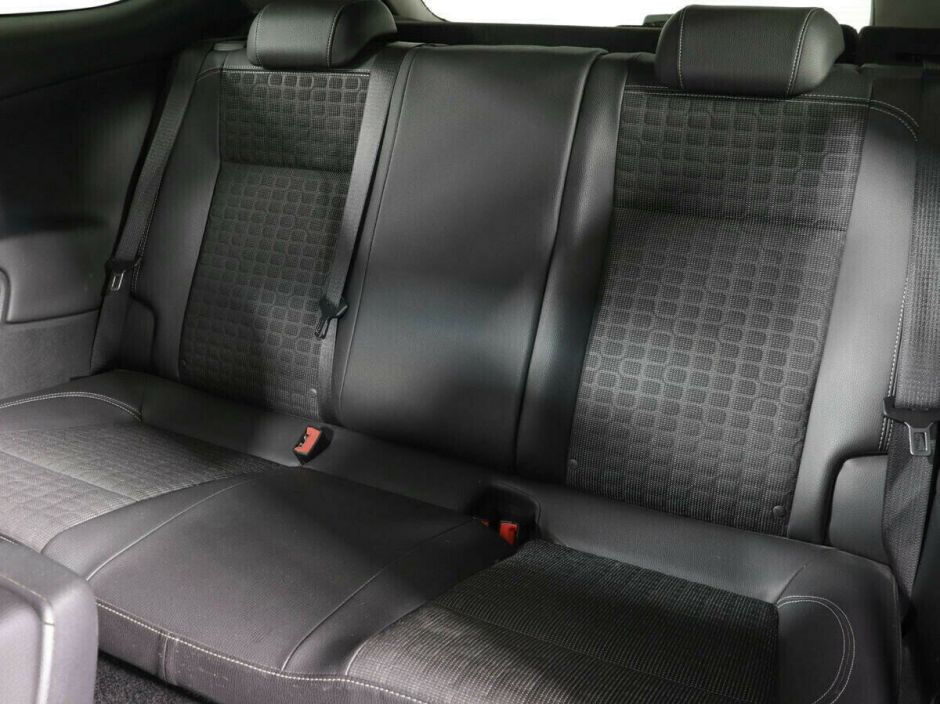 Opel Astra, 1.4 л, АТ, 2012 фото 2