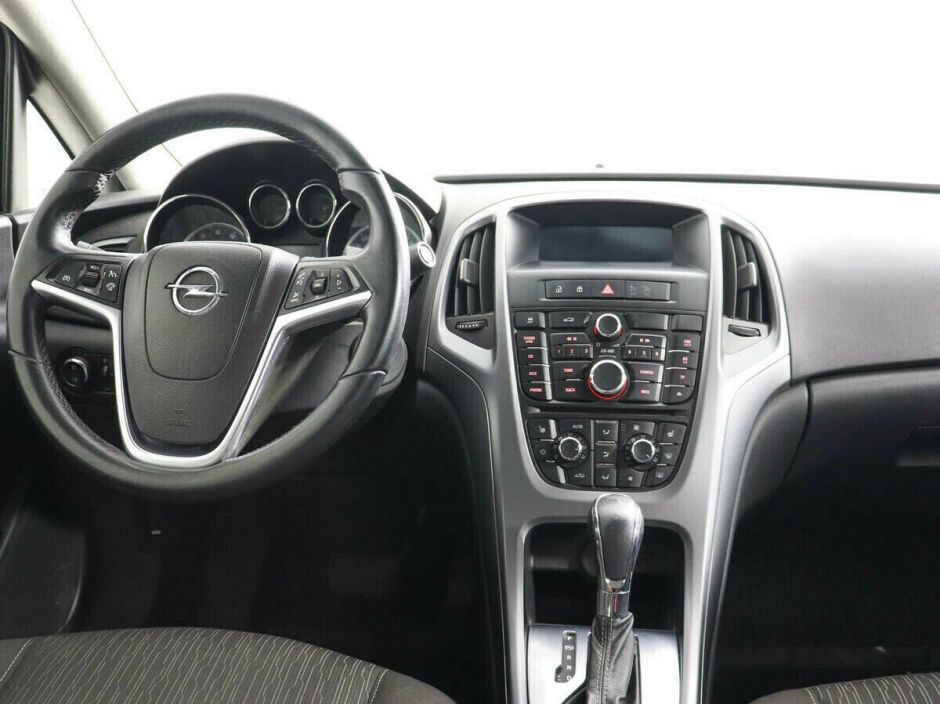 Opel Astra, 1.6 л, АТ, 2012 фото 8