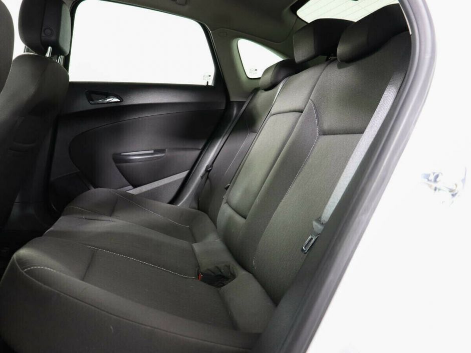 Opel Astra, 1.6 л, АТ, 2012 фото 1