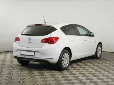 Opel Astra, 1.6 л, АКПП, 2013 фото 5