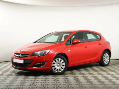 Opel Astra, 1.6 л, МКПП, 2013 фото 3