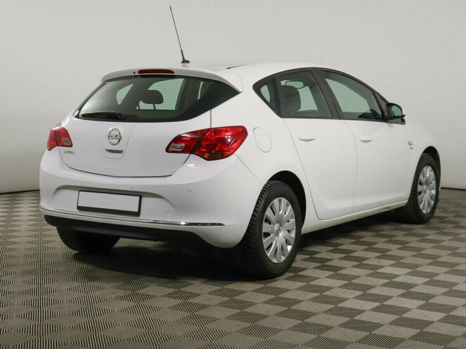 Opel Astra Cosmo, 1.4 л, АТ, 2014 фото 5