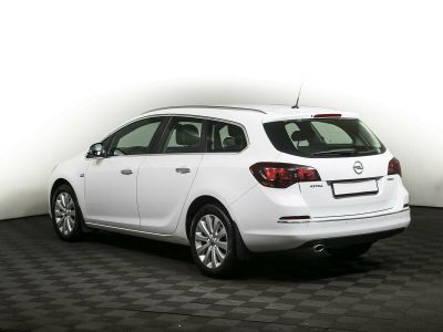 Opel Astra, 1.4 л, АКПП, 2013 фото 6