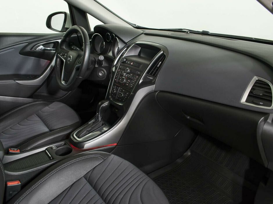 Opel Astra, 1.4 л, АТ, 2013 фото 9