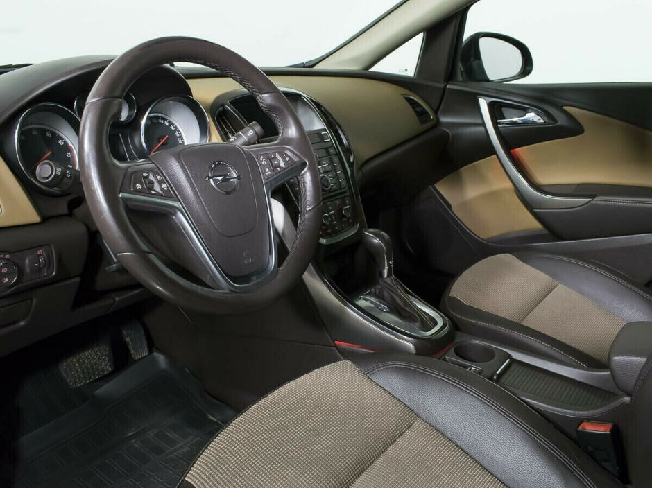 Opel Astra, 1.4 л, АТ, 2014 фото 1