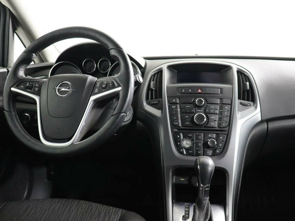 Opel Astra, 1.6 л, АТ, 2014 фото 9