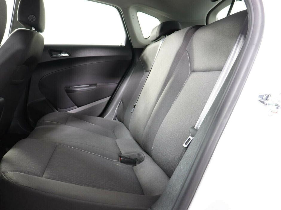 Opel Astra, 1.6 л, АТ, 2014 фото 1