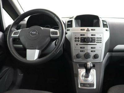 Opel Zafira, 1.8 л, РКПП, 2012 фото 7