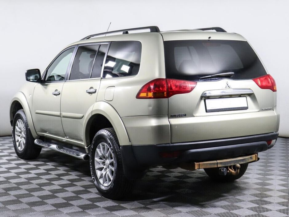Mitsubishi Pajero Sport, 2.5 л, АТ, 2011 фото 4
