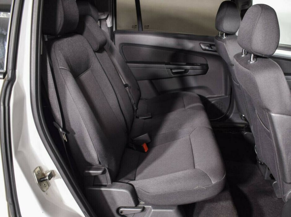 Opel Zafira, 1.8 л, Робот, 2013 фото 1