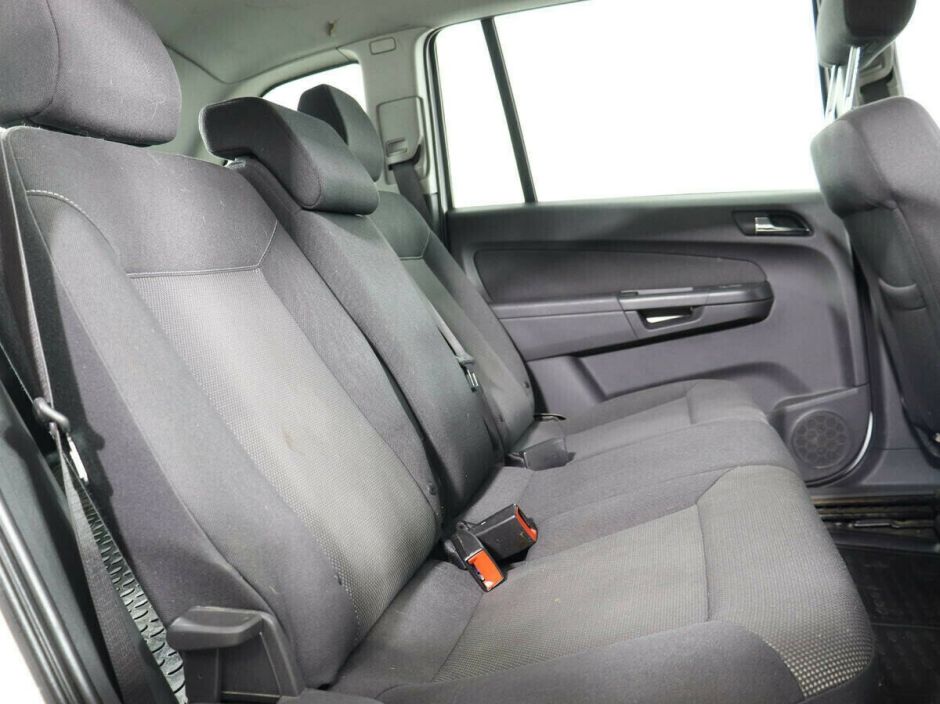 Opel Zafira, 1.8 л, МТ, 2013 фото 2