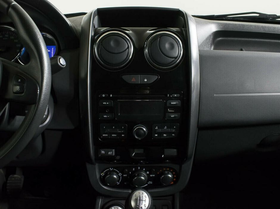 Renault Duster, 1.6 л, МТ, 2017 фото 9